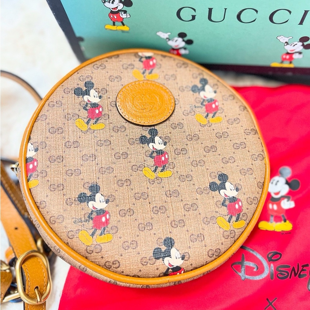 Gucci x Disney Micro GG Supreme Round Mickey Mouse Backpack - Picture 3 of 16